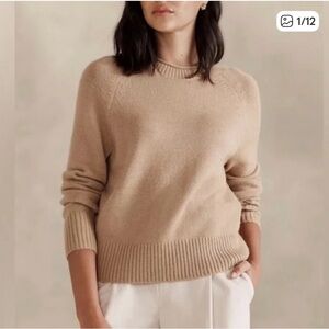 Magaschoni Women's Classic Tan Crew Neck Sweater Size Large